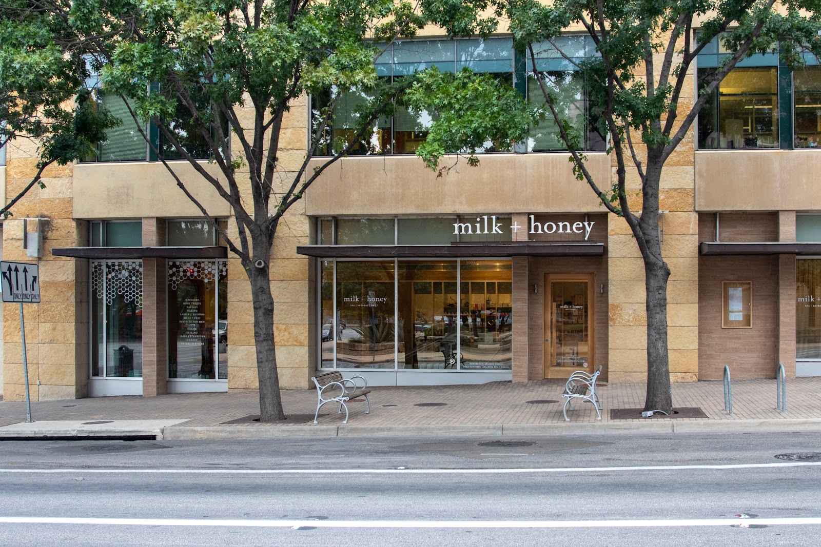 milk + honey | Downtown Austin nail photo 6